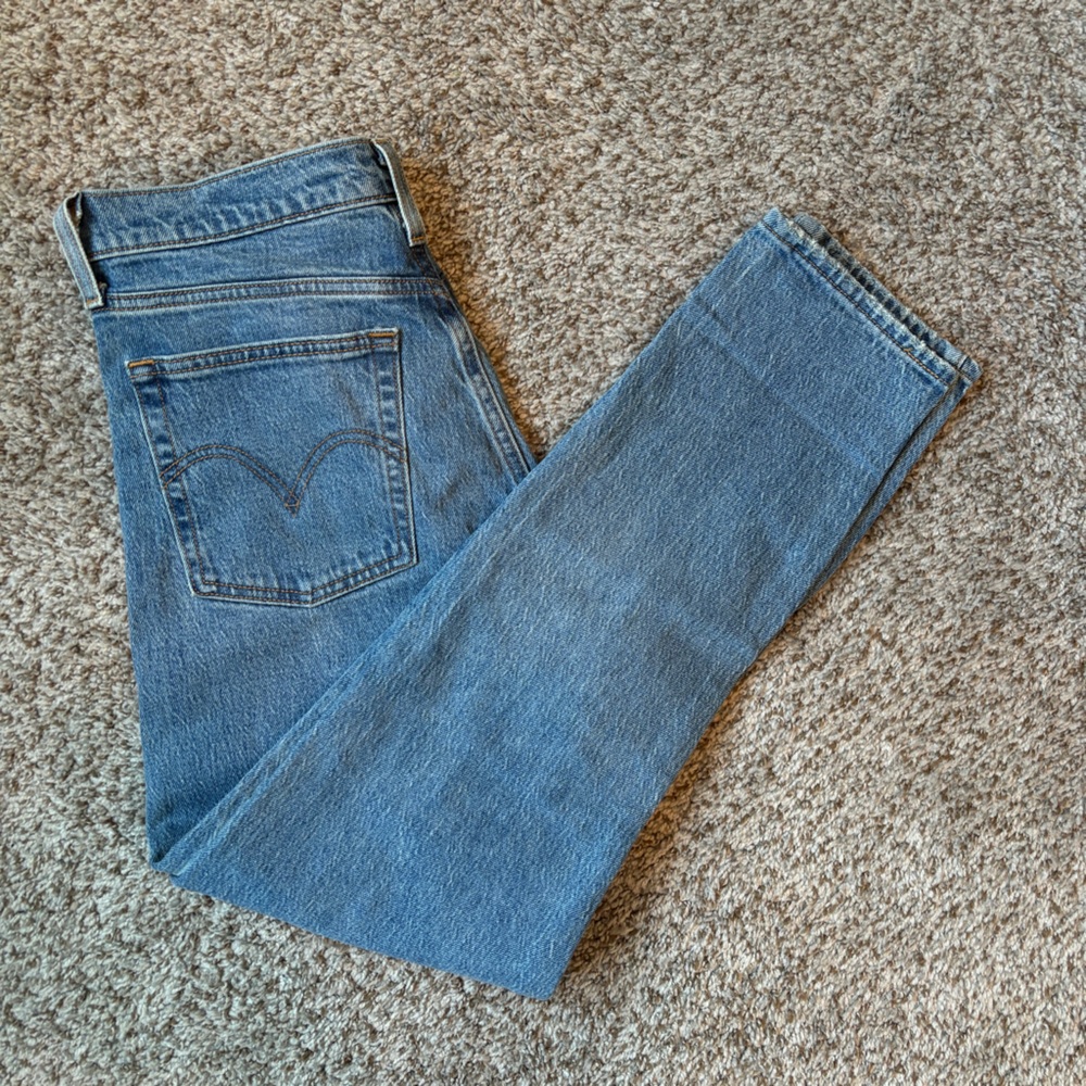 Levi’s Wedgie Straight Jeans